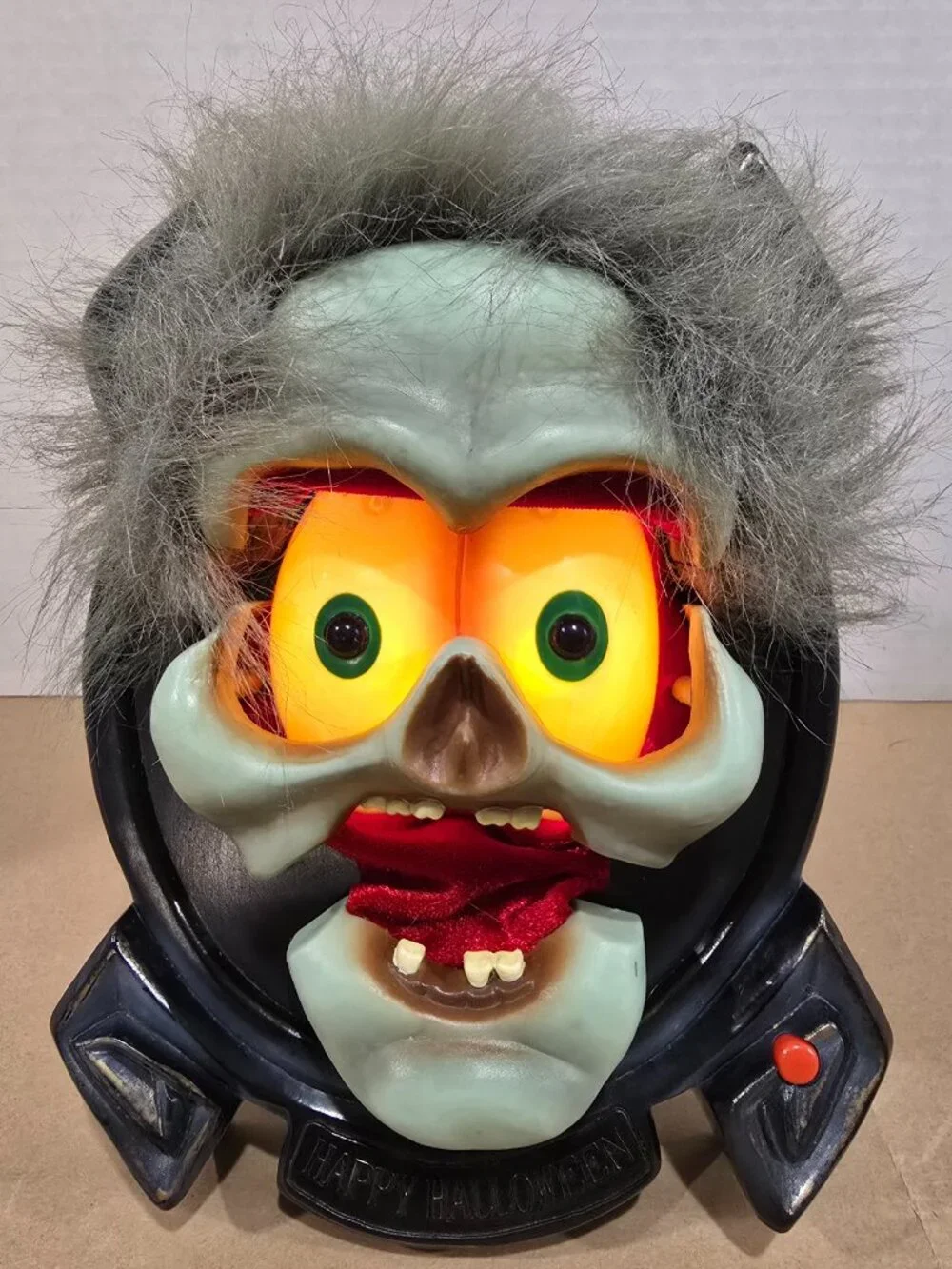 Vintage Rare Gemmy Halloween Happy Mask Face Monster Scary Motion Sensor Works